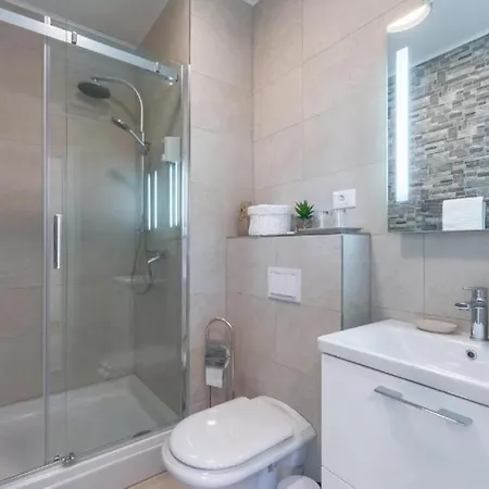 Apartment And Poesia Split