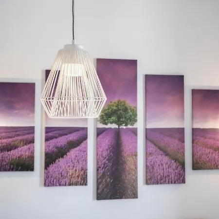 Appartement And Poesia