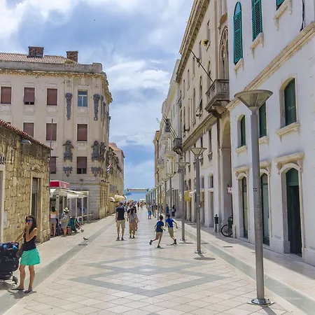 Apartment And Poesia Split
