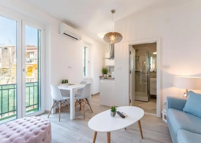 And Poesia Lägenhet