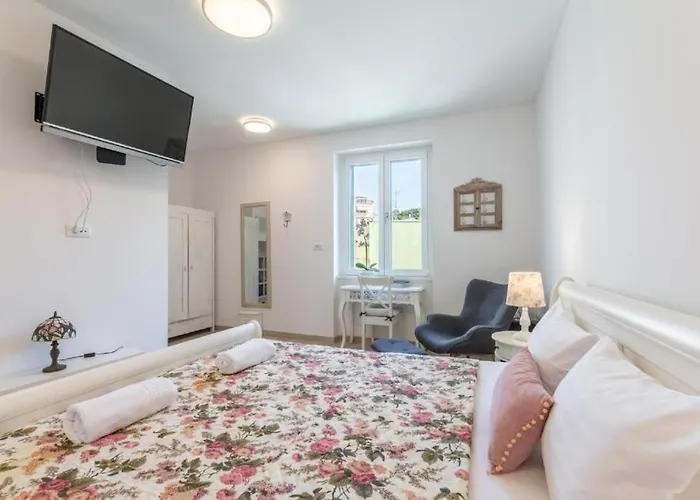 And Poesia Lägenhet